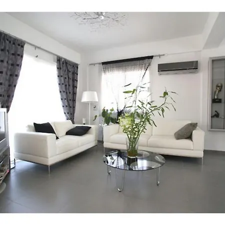Your Beautiful Holiday Minutes From The Beach, 1489 Villa Protaras